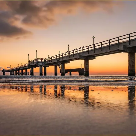 Ahlbeck Remise Ystad 2 公寓